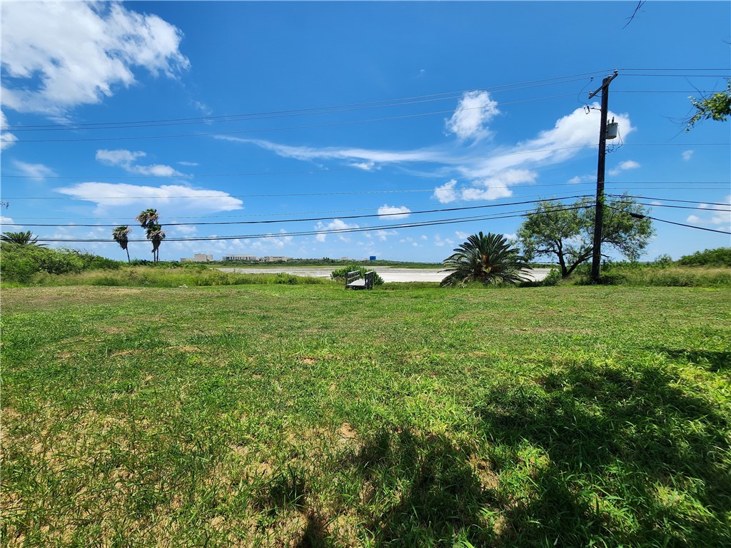6093 Ennis Joslin Corpus Christi TX 78412