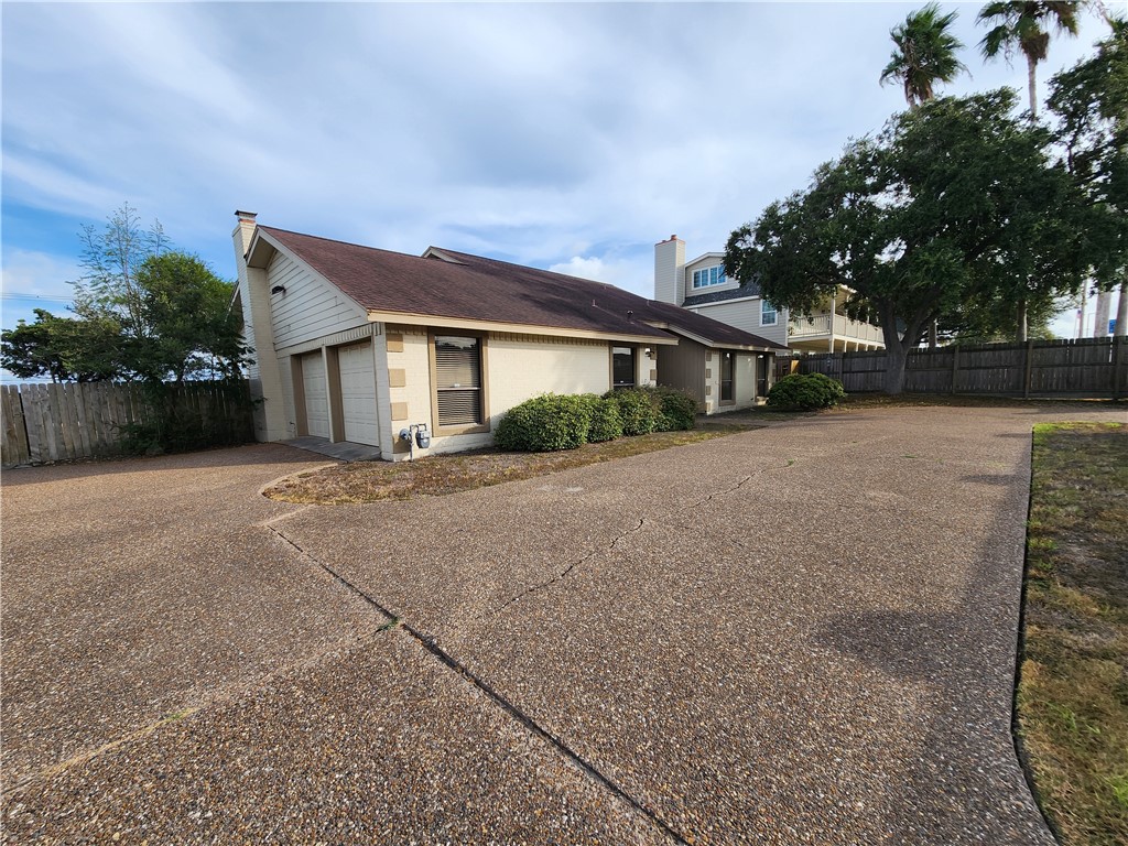 6093 Ennis Joslin Corpus Christi TX 78412