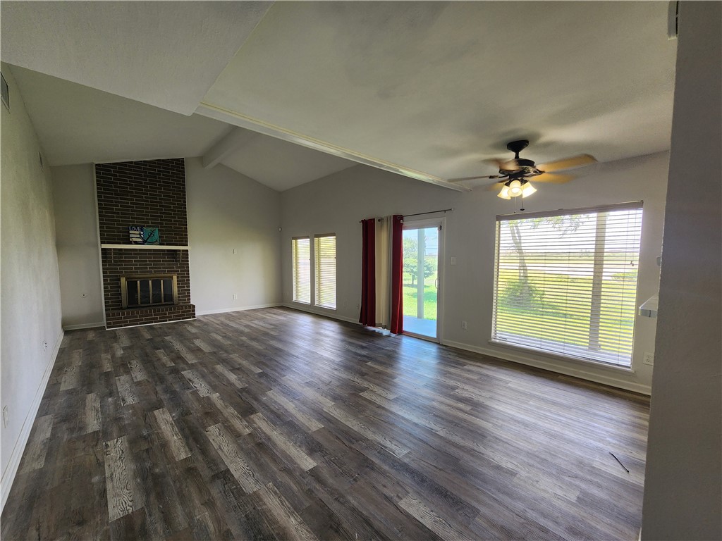 6093 Ennis Joslin Corpus Christi TX 78412