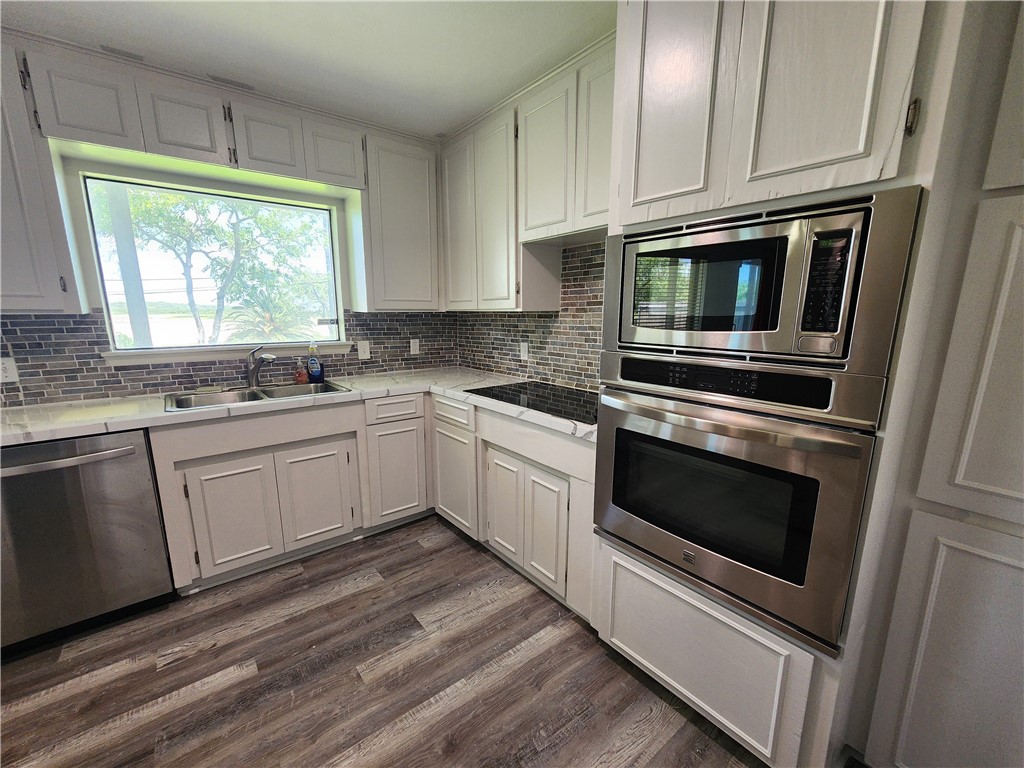 6093 Ennis Joslin Corpus Christi TX 78412