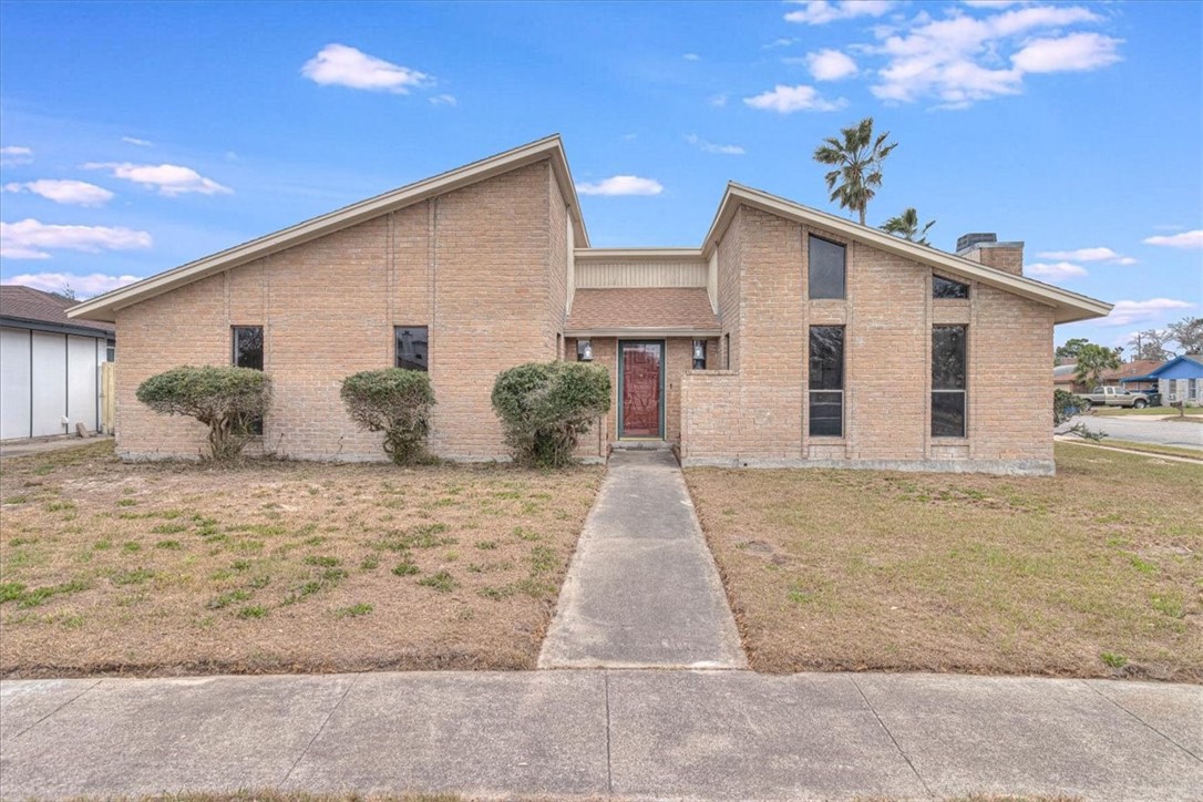985 Crossbill Street Corpus Christi TX 78418