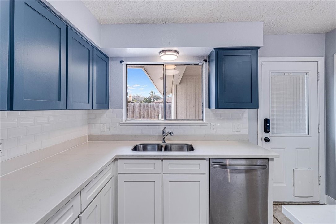 985 Crossbill Street Corpus Christi TX 78418