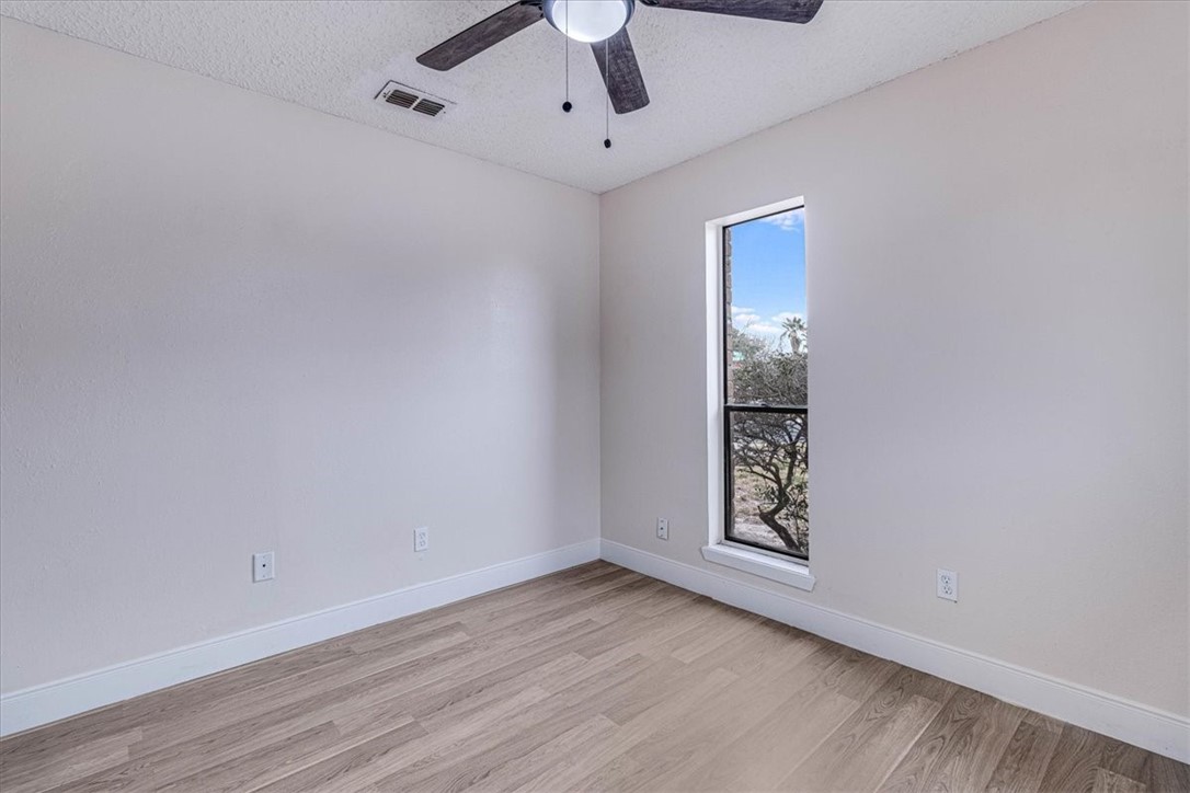 985 Crossbill Street Corpus Christi TX 78418