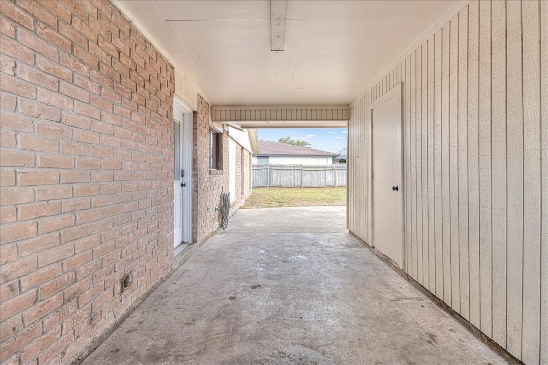 985 Crossbill Street Corpus Christi TX 78418