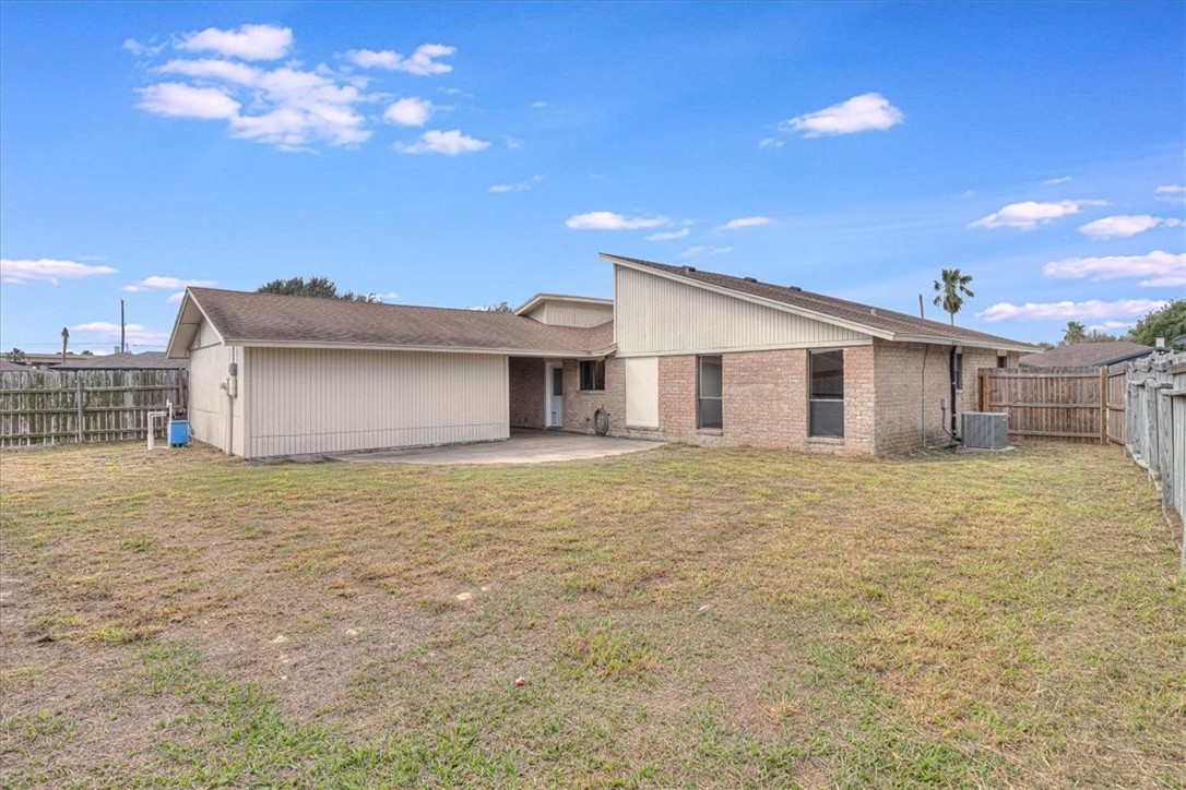 985 Crossbill Street Corpus Christi TX 78418