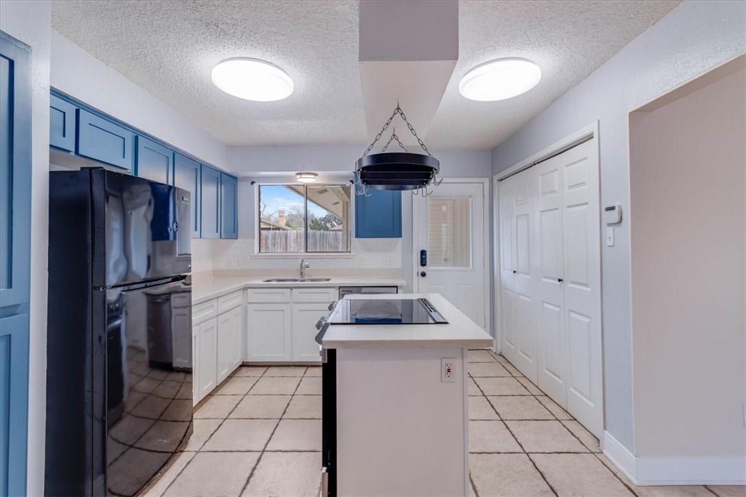 985 Crossbill Street Corpus Christi TX 78418