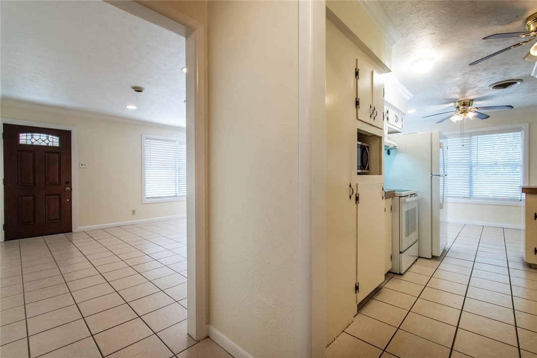 203 E Wildwood Drive Corpus Christi TX 78410