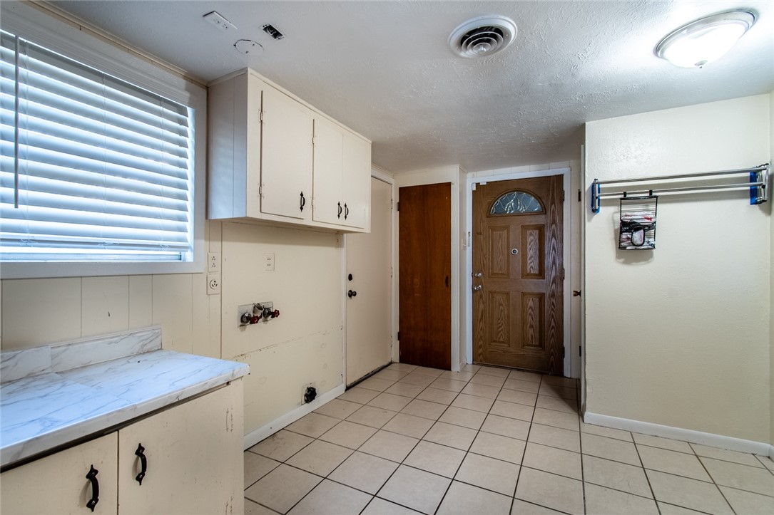 203 E Wildwood Drive Corpus Christi TX 78410