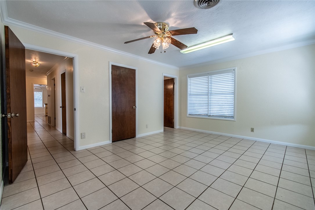 203 E Wildwood Drive Corpus Christi TX 78410
