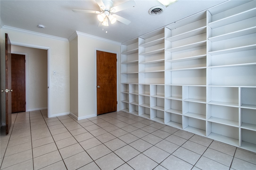 203 E Wildwood Drive Corpus Christi TX 78410
