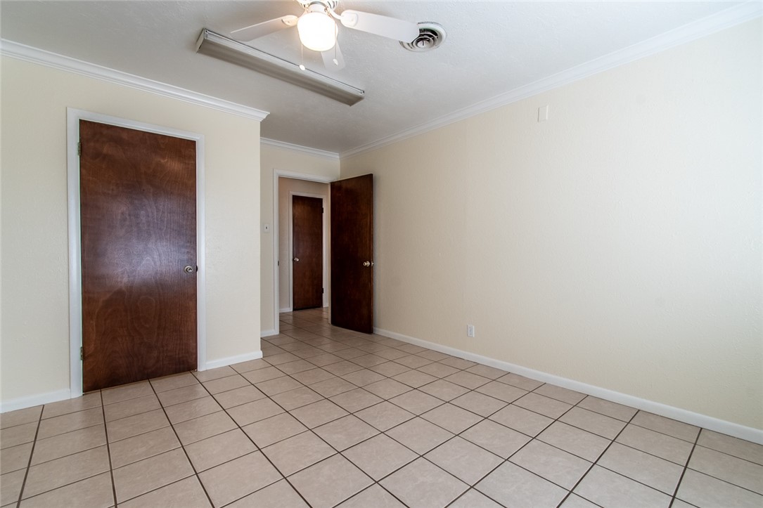 203 E Wildwood Drive Corpus Christi TX 78410
