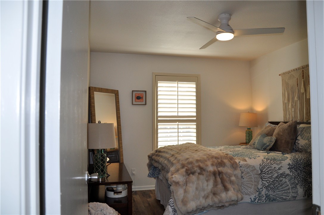 15413 Gun Cay Court 101 Corpus Christi TX 78418