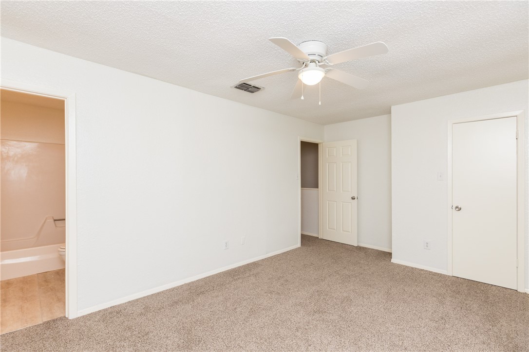 5133 Middlecoff B Corpus Christi TX 78413