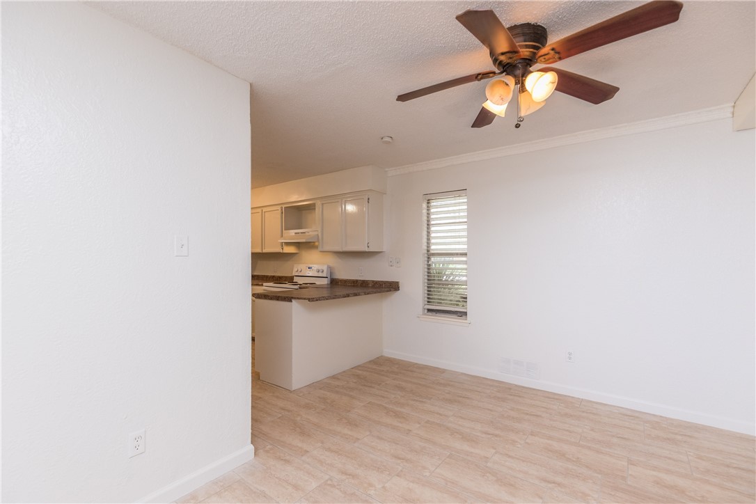 5133 Middlecoff B Corpus Christi TX 78413