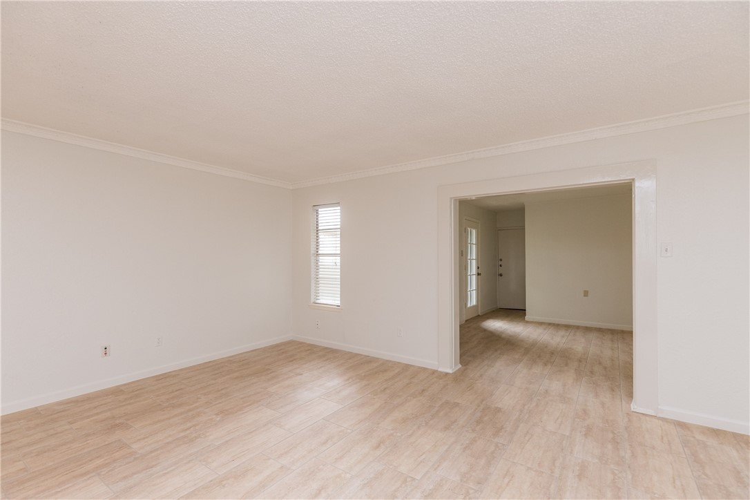 5133 Middlecoff B Corpus Christi TX 78413