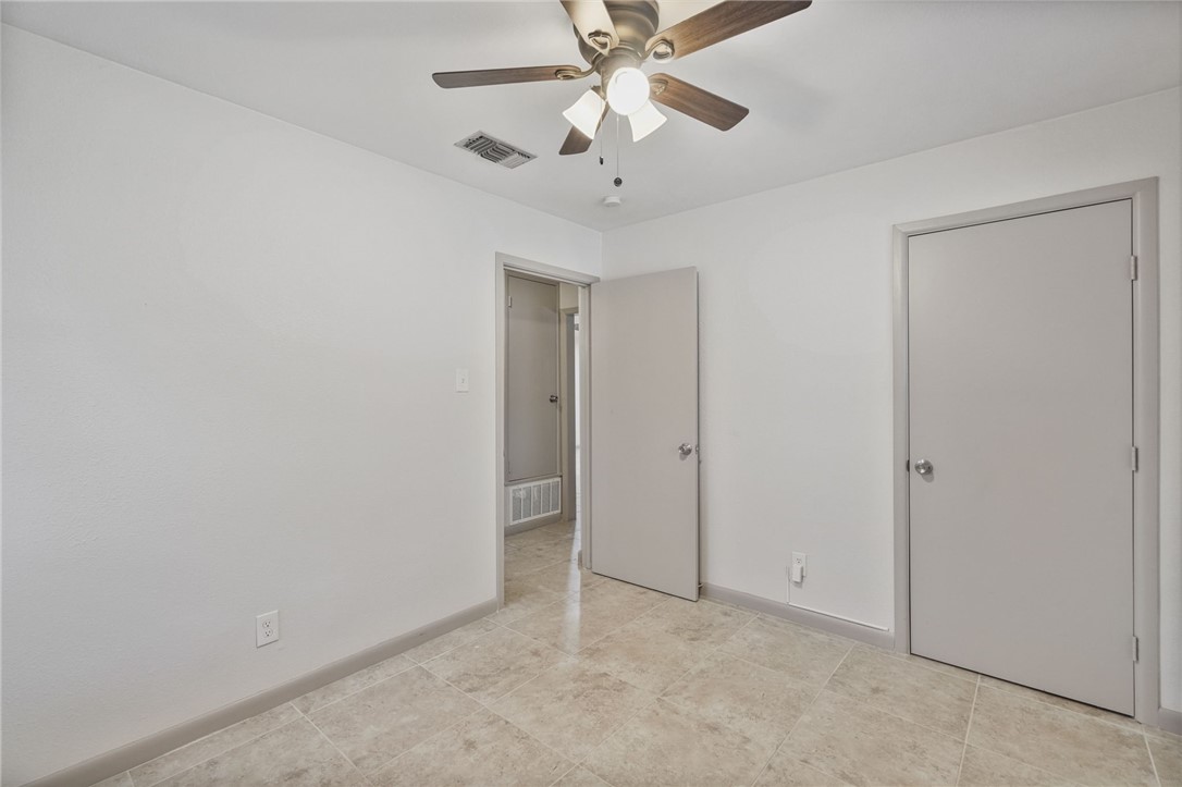 4809 River View Corpus Christi TX 78410