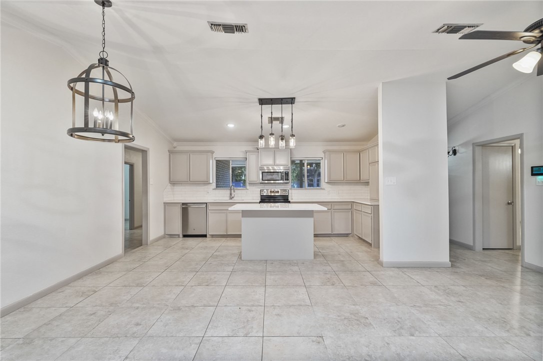 4809 River View Corpus Christi TX 78410