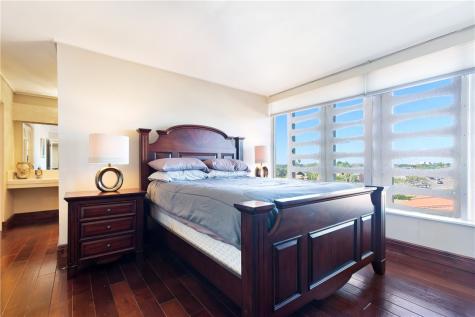 4302 Ocean Drive Corpus Christi TX 78412