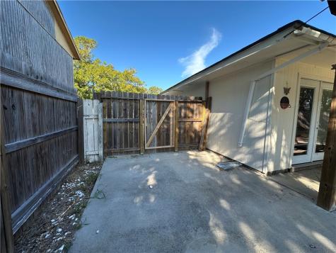 1213 Montreal Drive Corpus Christi TX 78418