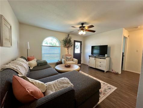 1213 Montreal Drive Corpus Christi TX 78418