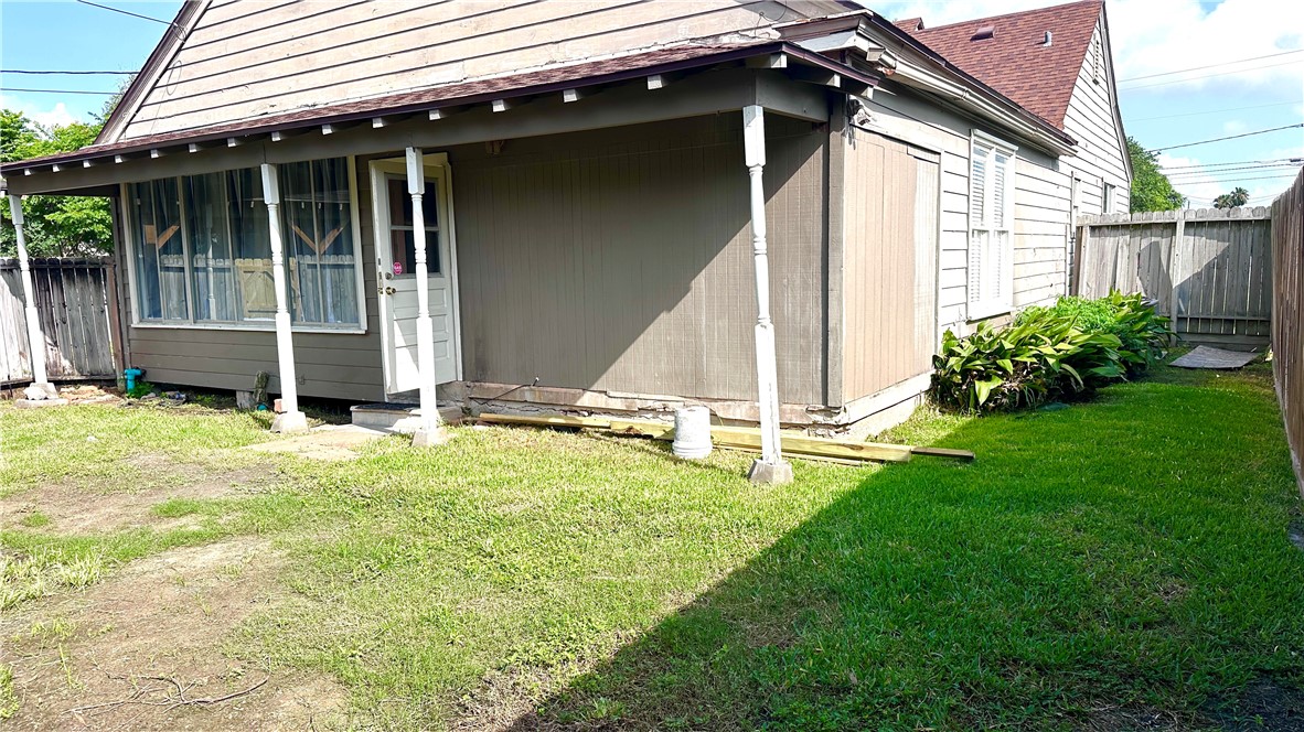 213 Doddridge Street Corpus Christi TX 78411