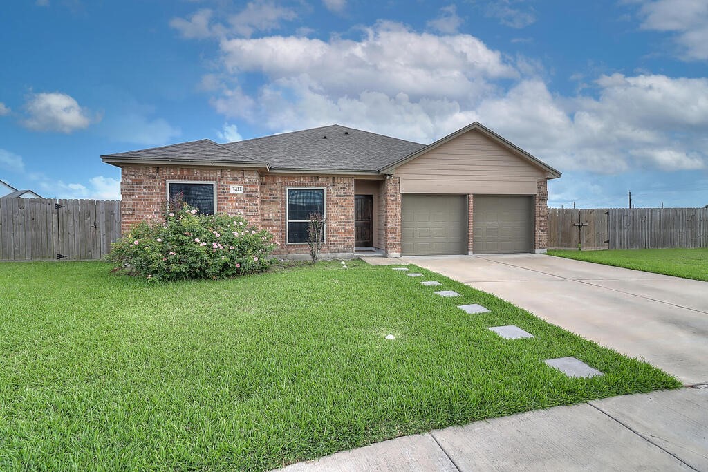 3422 Travis Court Corpus Christi TX 78414