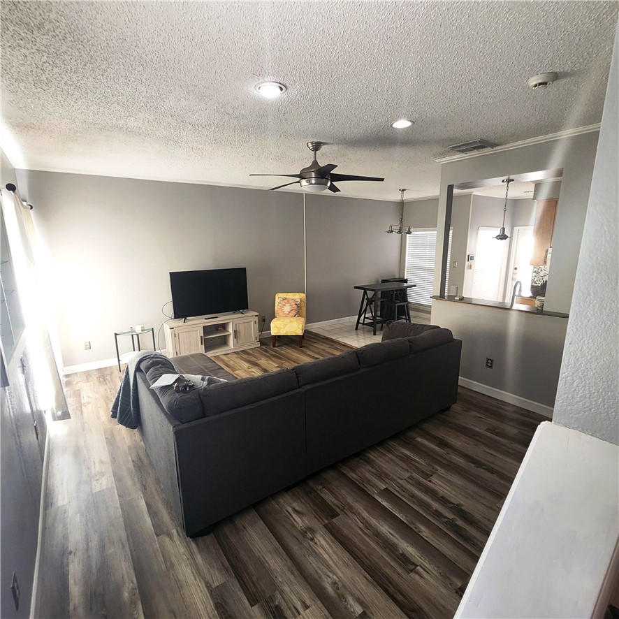 3025 Quail Springs B10 Corpus Christi TX 78414