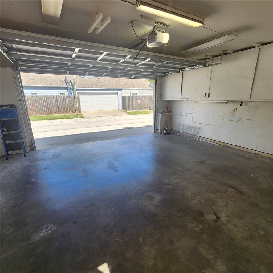 3025 Quail Springs B10 Corpus Christi TX 78414