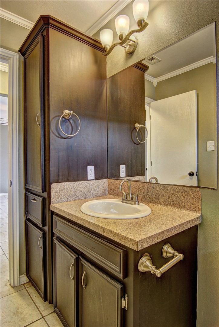 5825 Skylark Corpus Christi TX 78408