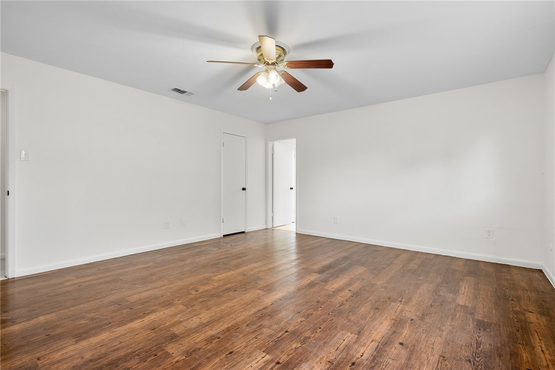 5009 Wingfoot B Corpus Christi TX 78413