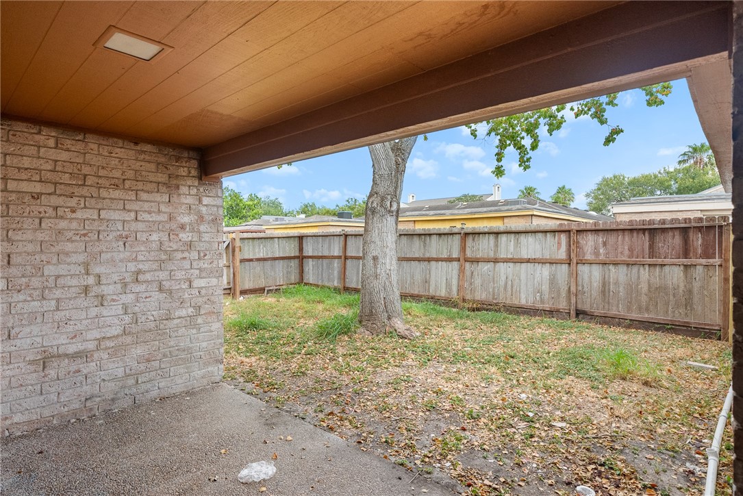 5009 Wingfoot B Corpus Christi TX 78413