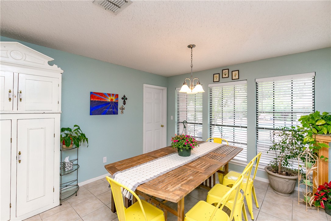 4905 Kerrville Drive Corpus Christi TX 78413