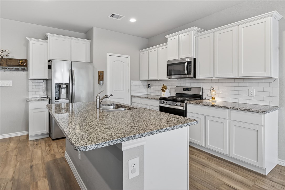 1346 Regents Park Corpus Christi TX 78415