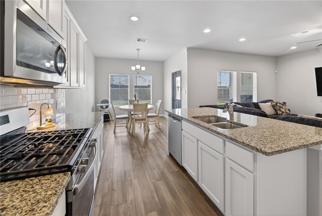 1346 Regents Park Corpus Christi TX 78415
