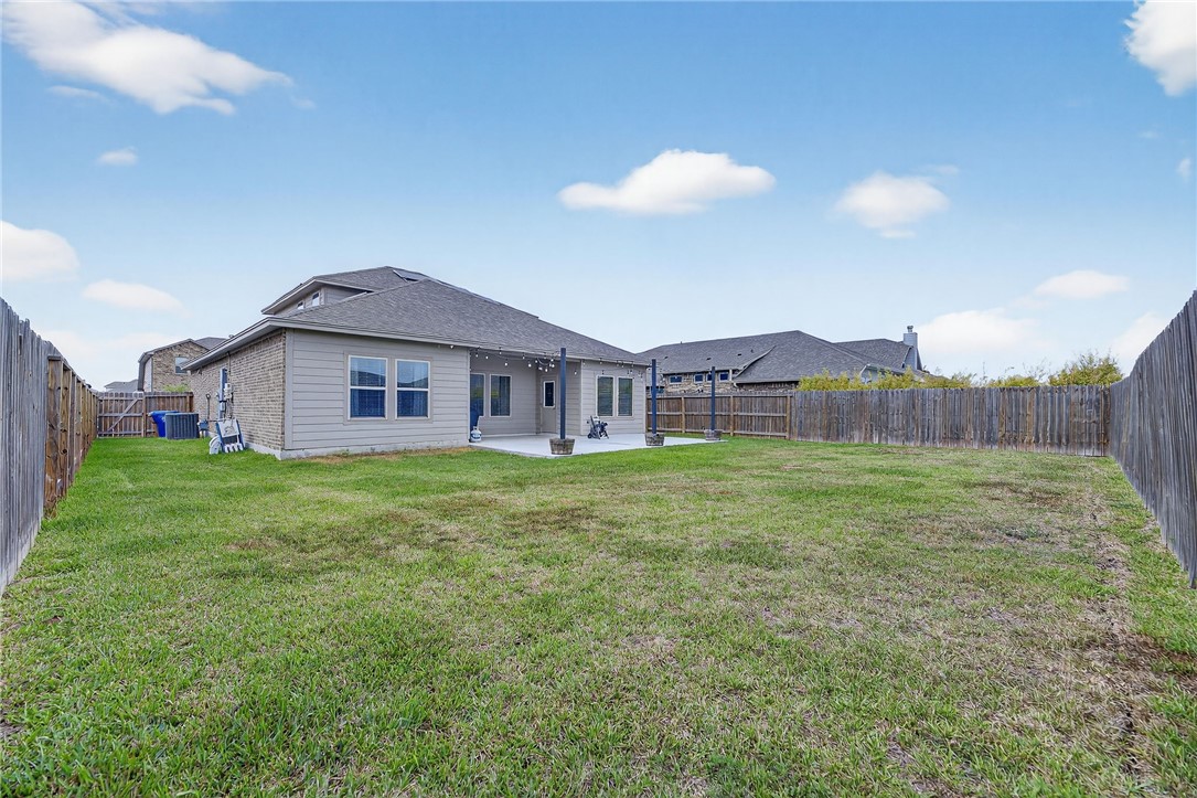 1346 Regents Park Corpus Christi TX 78415