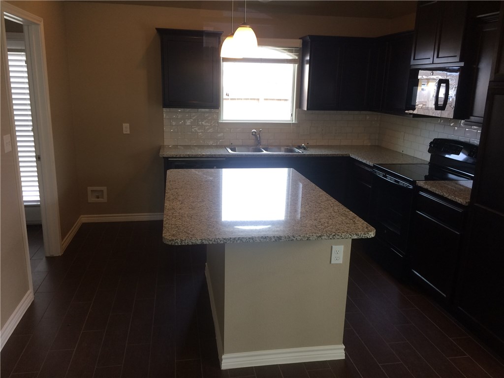 3705 Southlake Park Corpus Christi TX 78414
