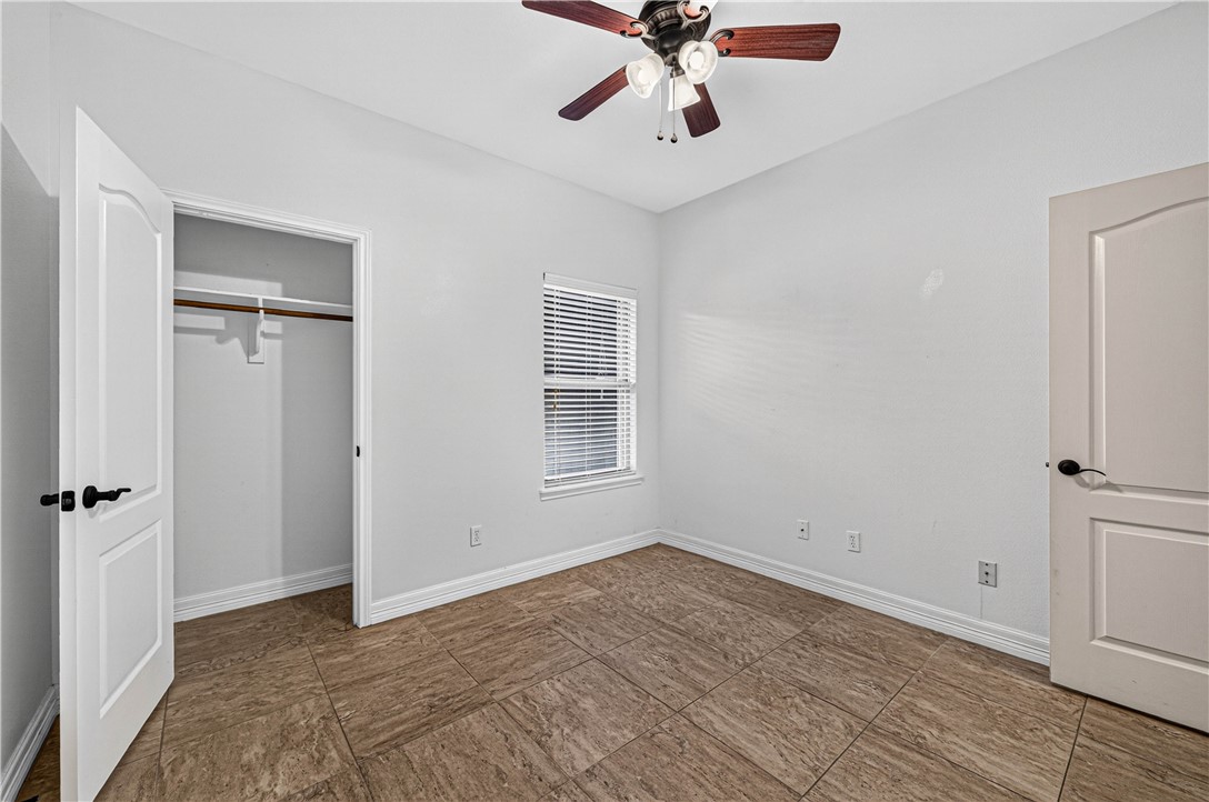 6934 Wooldrige G Corpus Christi TX 78414