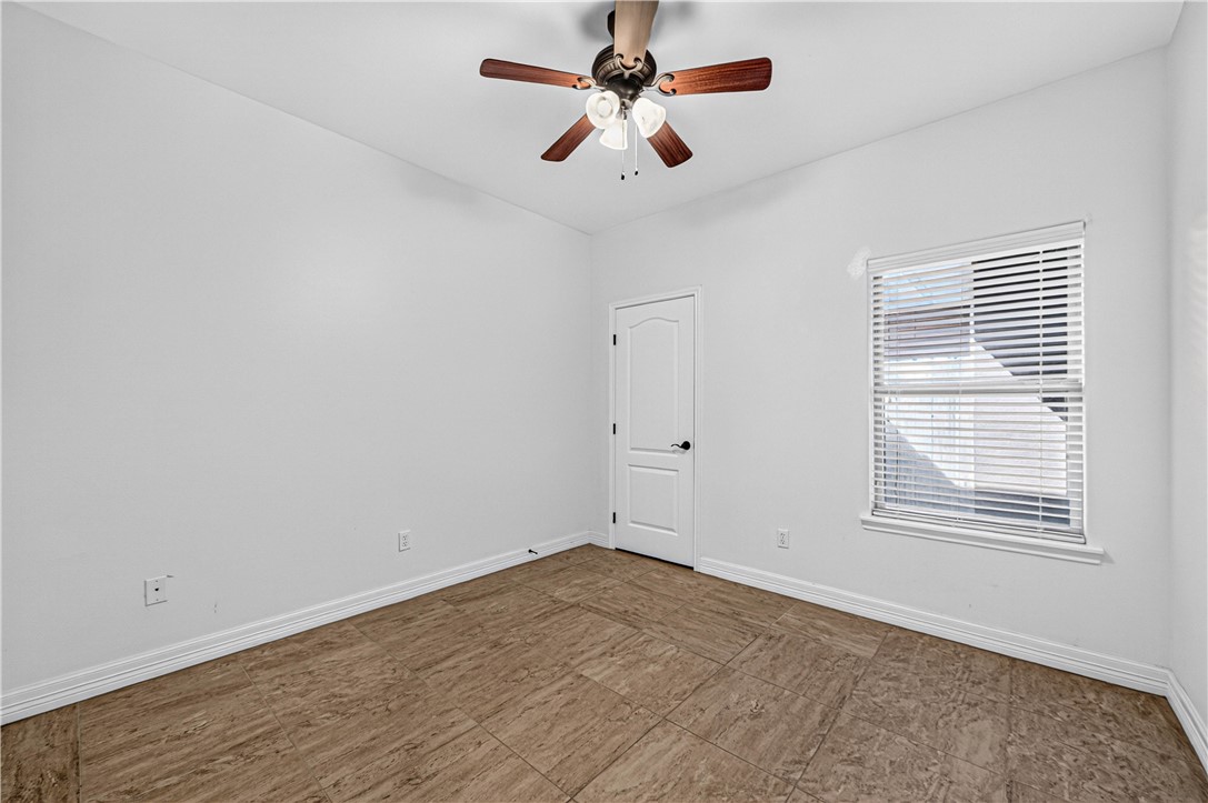 6934 Wooldrige G Corpus Christi TX 78414