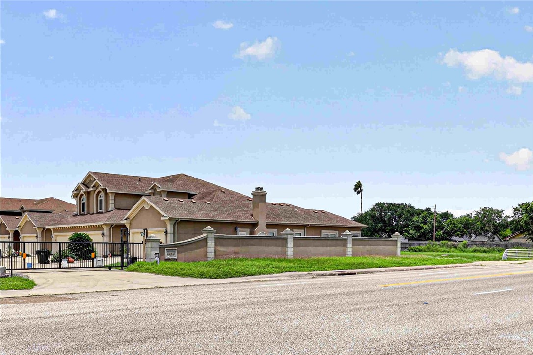 6934 Wooldrige G Corpus Christi TX 78414