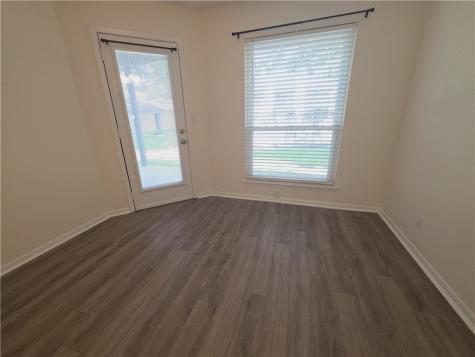 302 Saint Andrews St E-103 Rockport TX 78382