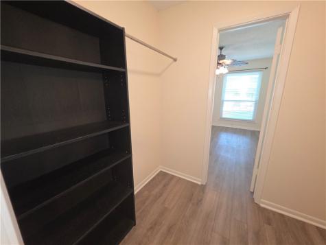 302 Saint Andrews St E-103 Rockport TX 78382