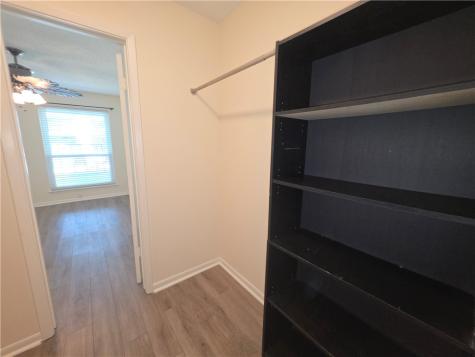 302 Saint Andrews St E-103 Rockport TX 78382