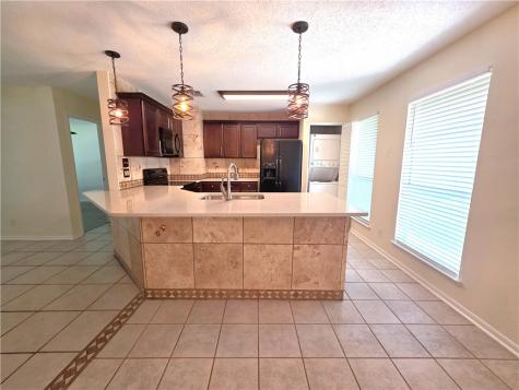 302 Saint Andrews St E-103 Rockport TX 78382