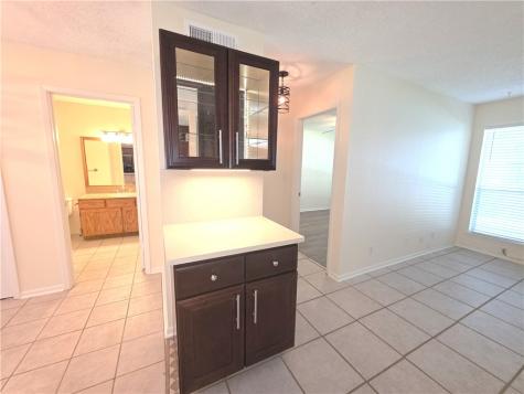 302 Saint Andrews St E-103 Rockport TX 78382