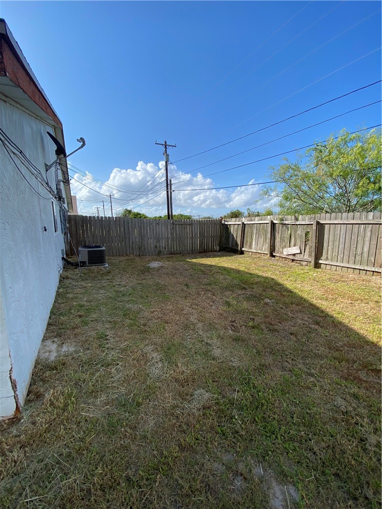 317 Easy St B Corpus Christi TX 78418