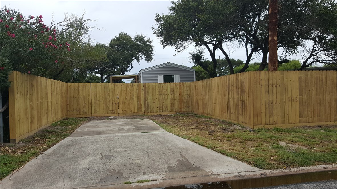 810 Mcdonald Street Corpus Christi TX 78418