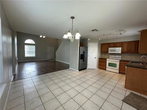 2112 Westwood Drive Portland TX 78374