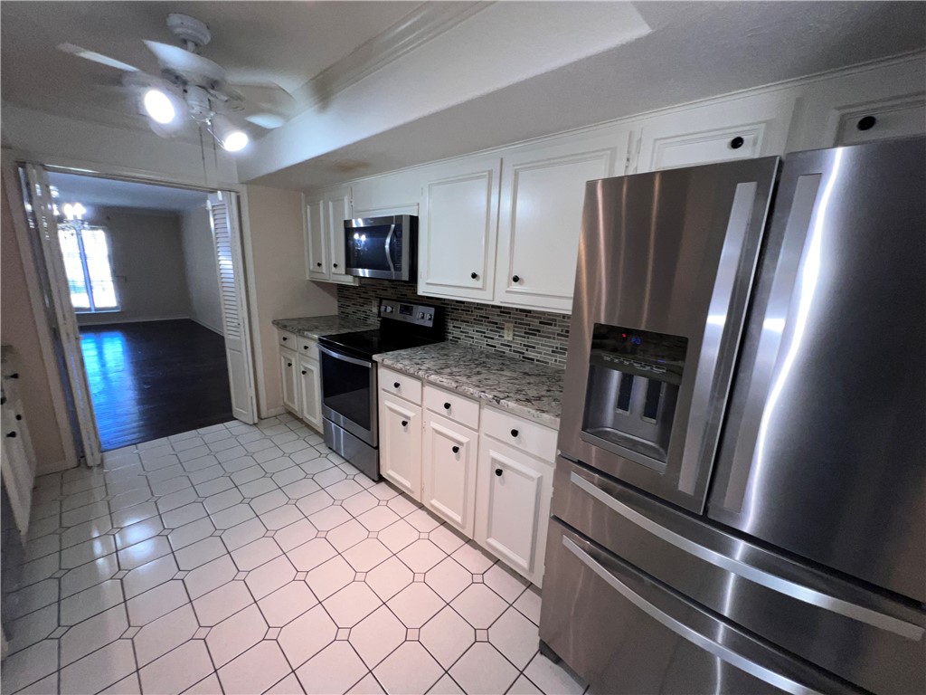 16 Rock Creek Drive Corpus Christi TX 78412