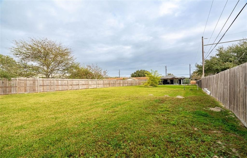 329 Yorktown Boulevard Corpus Christi TX 78418