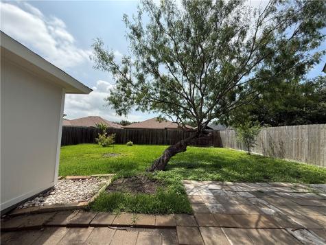 1013 Cupertino Street Portland TX 78374